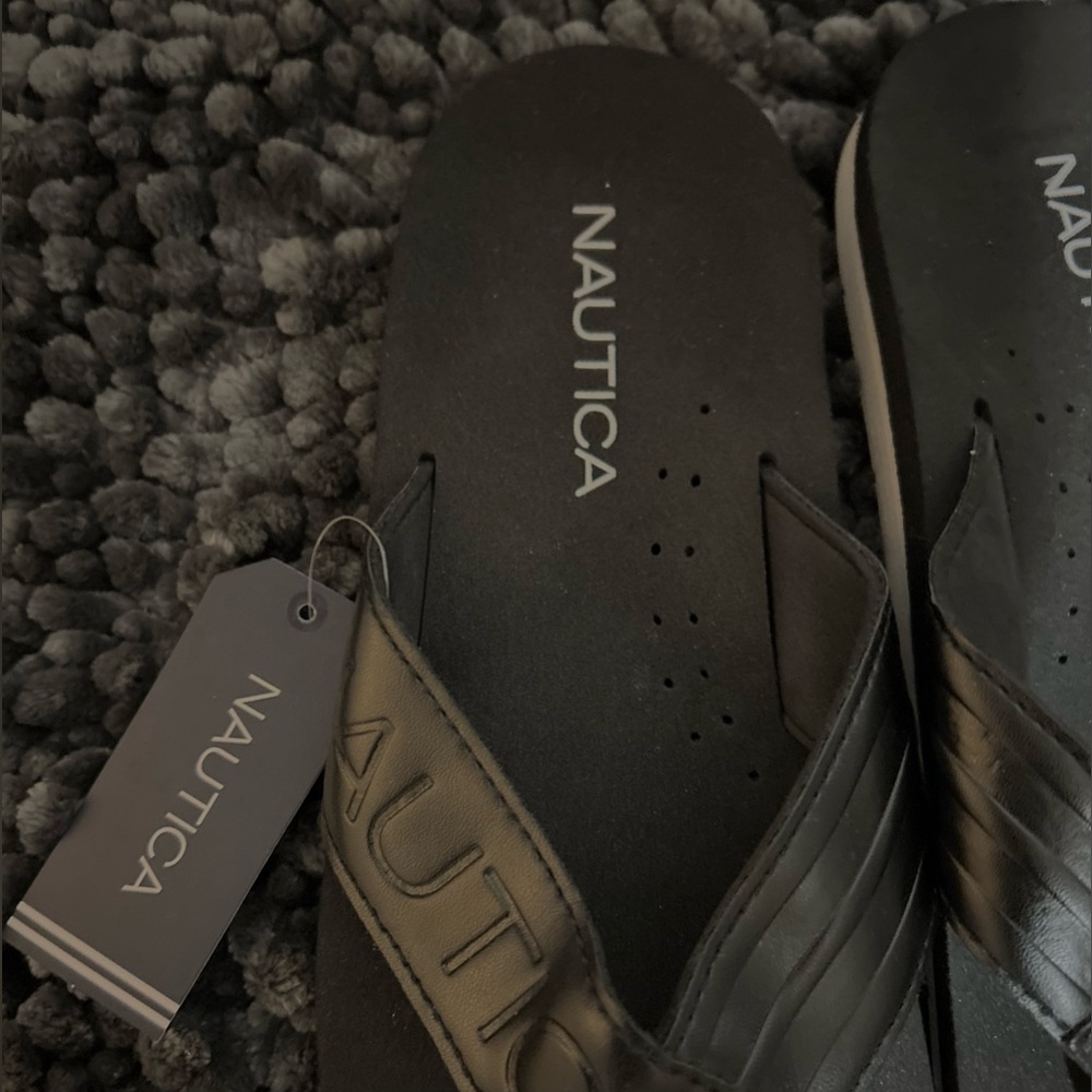 New Nautica Black Faux Leather Flip Flops Size 7 - Picture 3 of 6